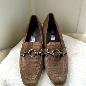 Size 7 Suede Coffee Brown Munro American Loafers